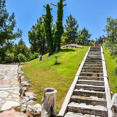 Villa Turiya